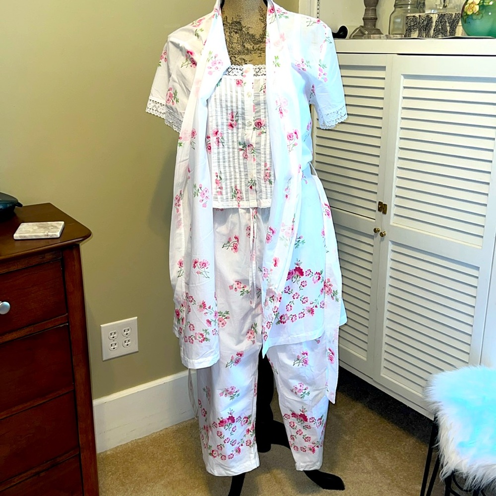 Laura Ashley 3 Piece Resort Pajama Set